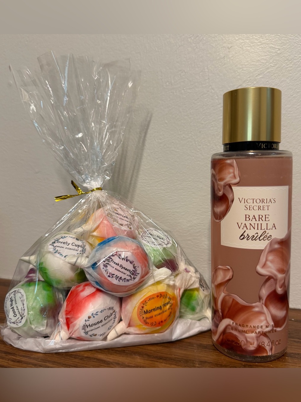 Victoria's Secret Bare Vanilla Brûlée Fragrance Mist & Bath Bombs Set